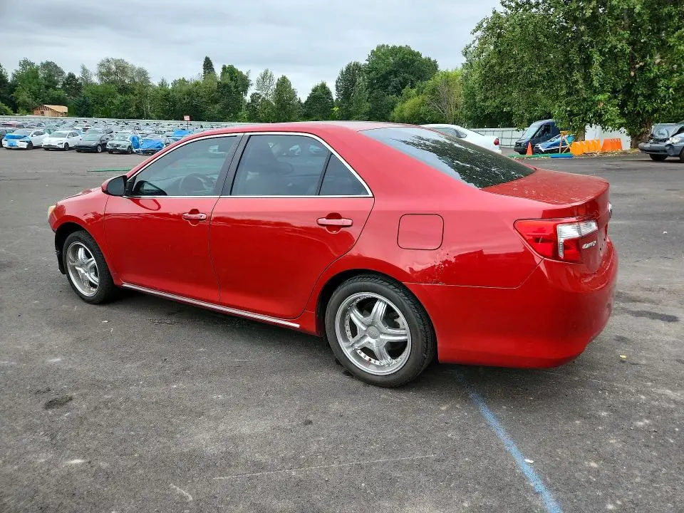 2013 TOYOTA CAMRY LE  