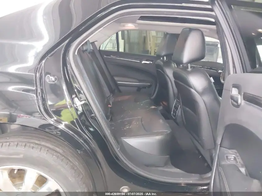 2017 CHRYSLER 300 300C