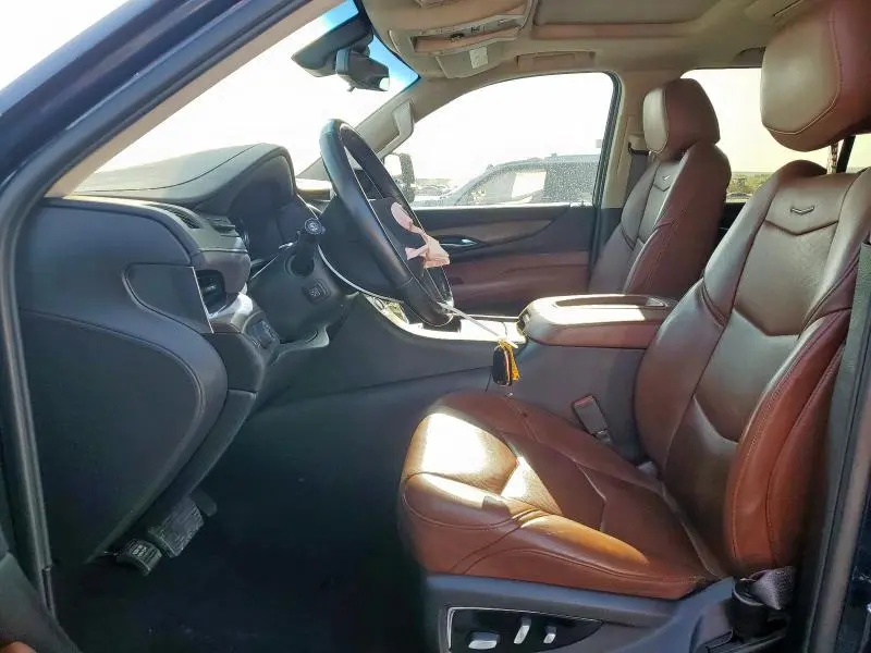 2019 CADILLAC ESCALADE LUXURY