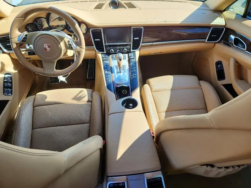 2015 PORSCHE PANAMERA 2  