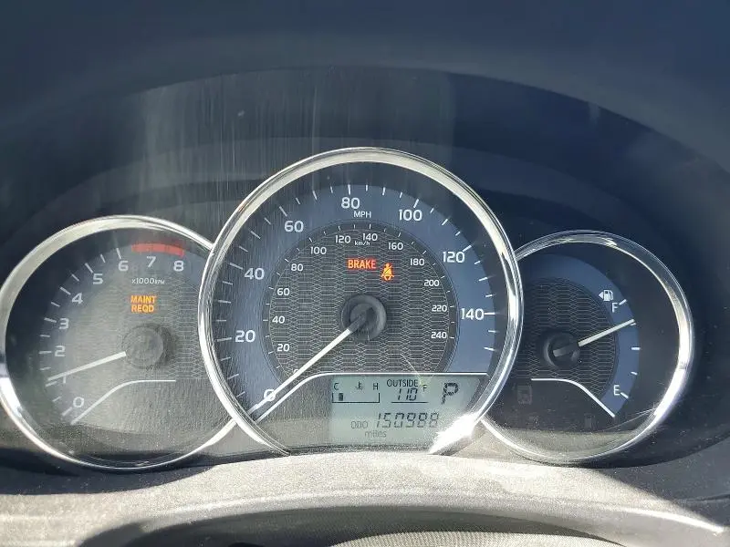 2014 TOYOTA COROLLA LE PLUS  