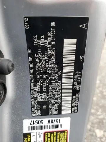 2013 TOYOTA SIENNA LE  