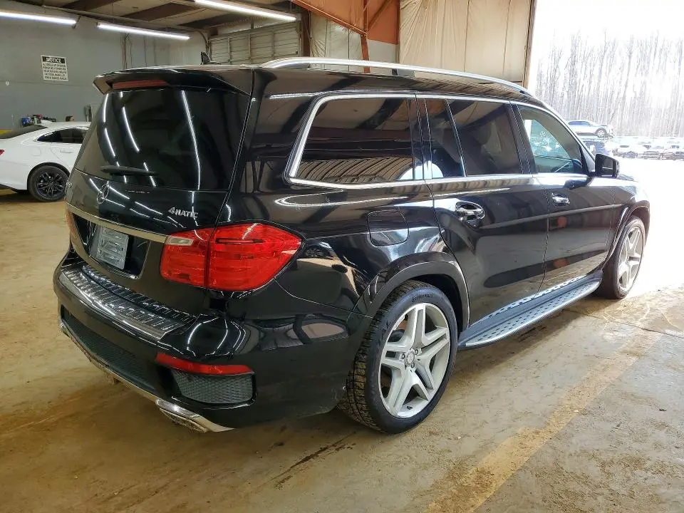 2015 MERCEDES-BENZ GL 550 4MATIC  