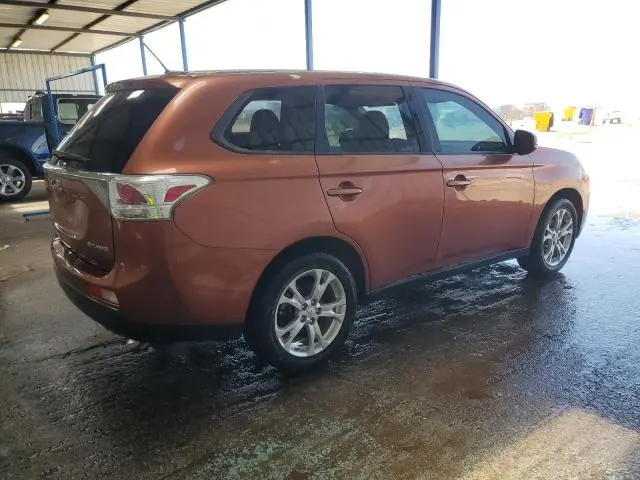 2014 MITSUBISHI OUTLANDER SE