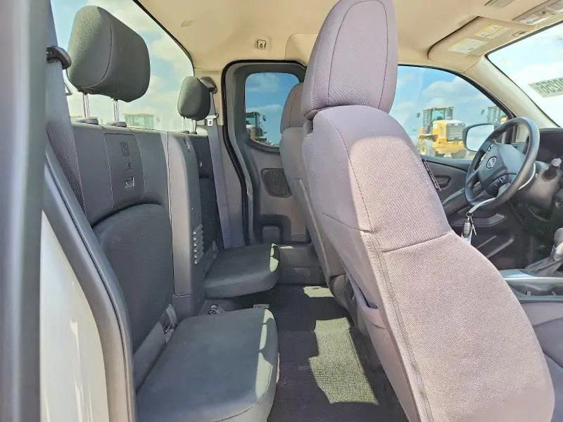 2024 NISSAN FRONTIER S  
