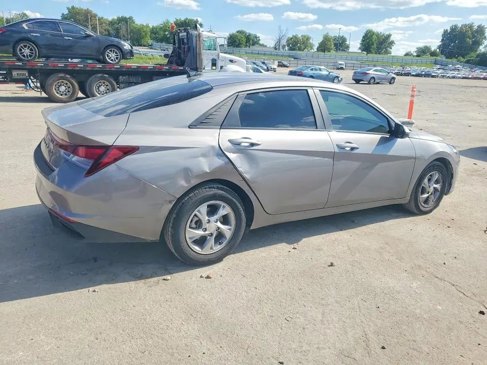 2021 HYUNDAI ELANTRA SE  