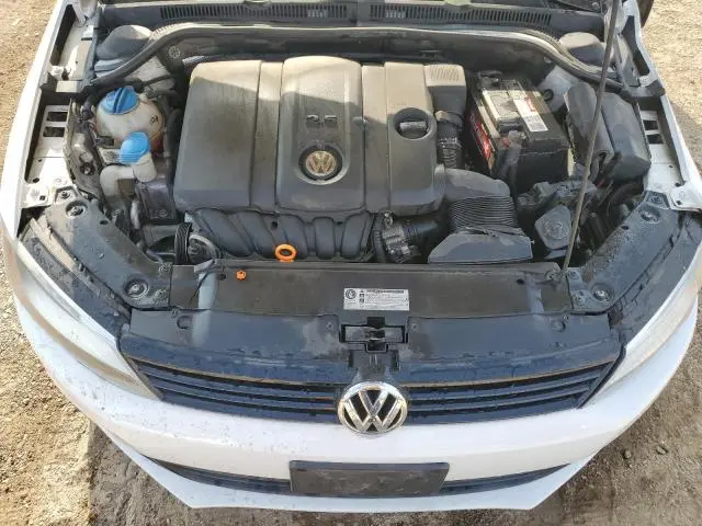 2011 VOLKSWAGEN JETTA SE  