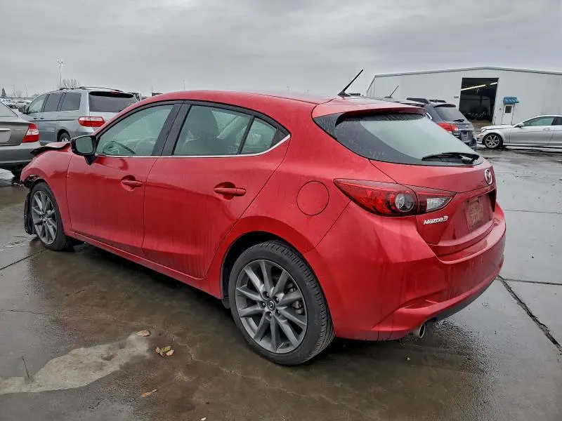 2018 MAZDA 3 TOURING  