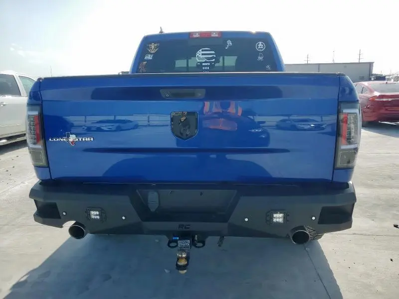 2016 RAM 1500 SLT  