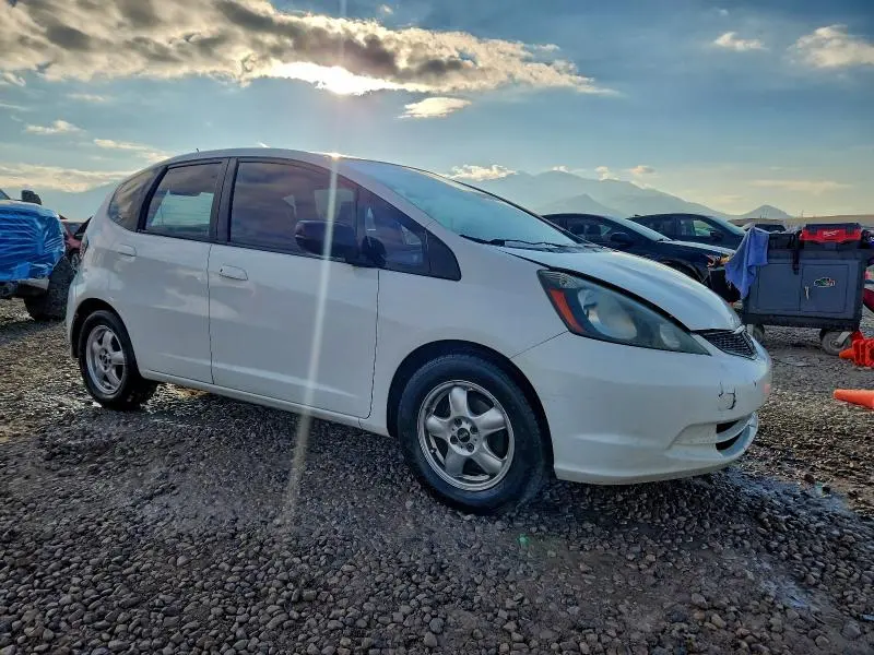 2010 HONDA FIT   