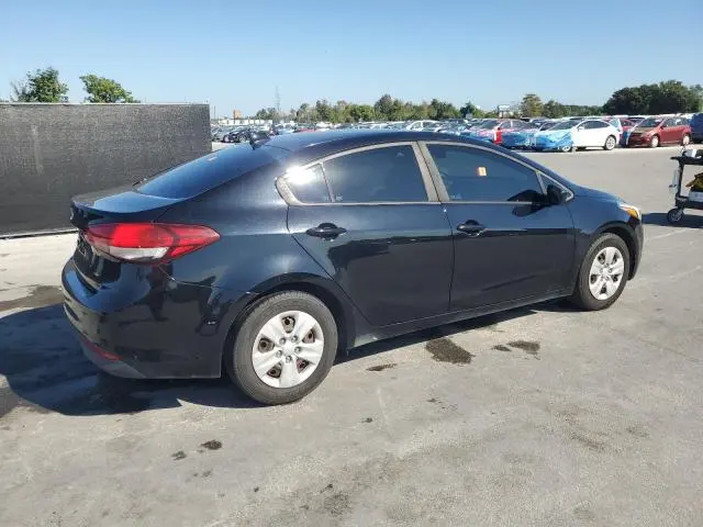 2017 KIA FORTE LX  