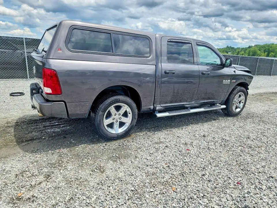 2016 RAM 1500 ST  