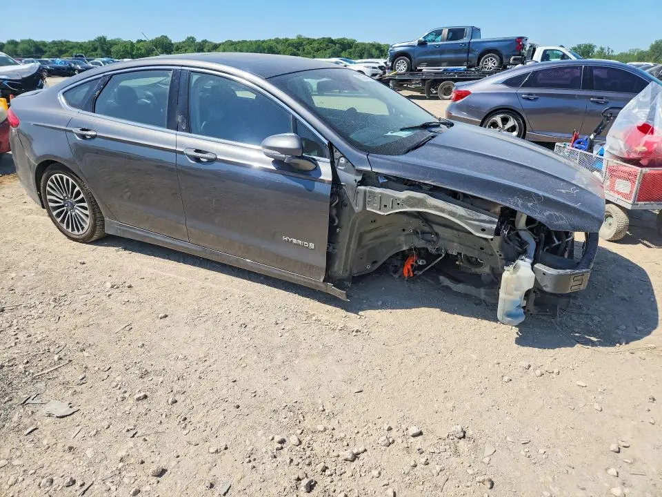2018 FORD FUSION TITANIUM  