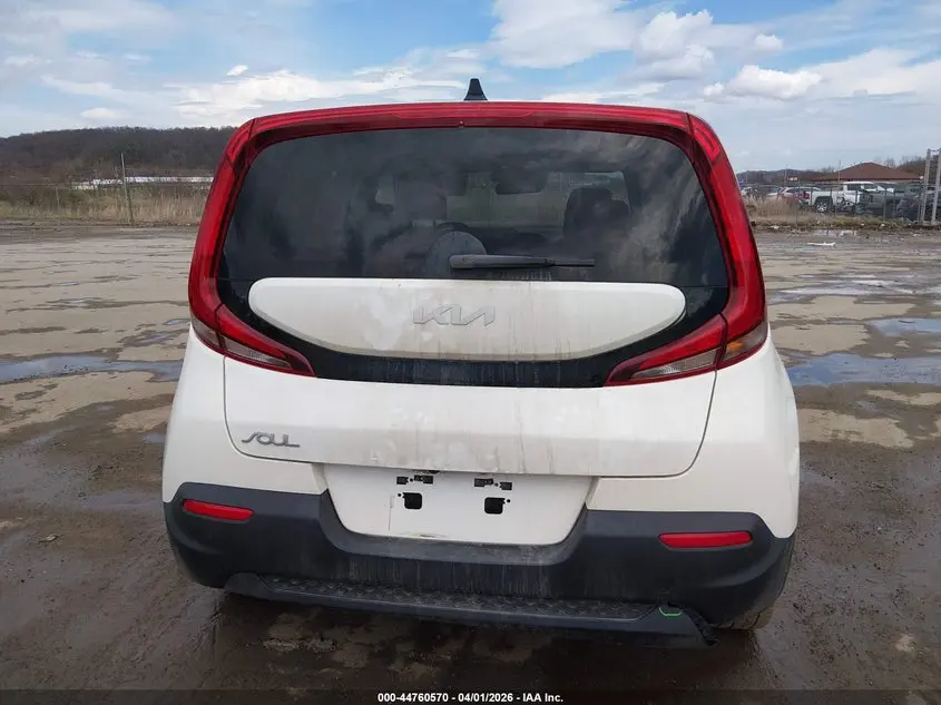 2022 KIA SOUL LX
