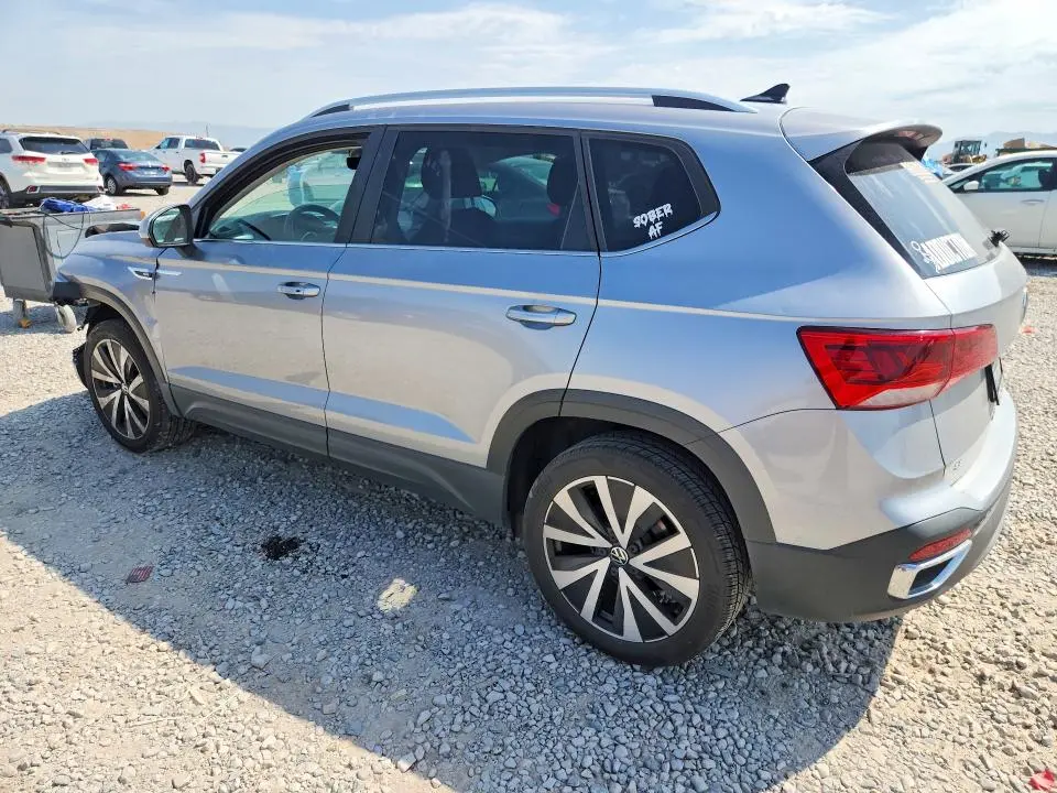2024 VOLKSWAGEN TAOS SE  