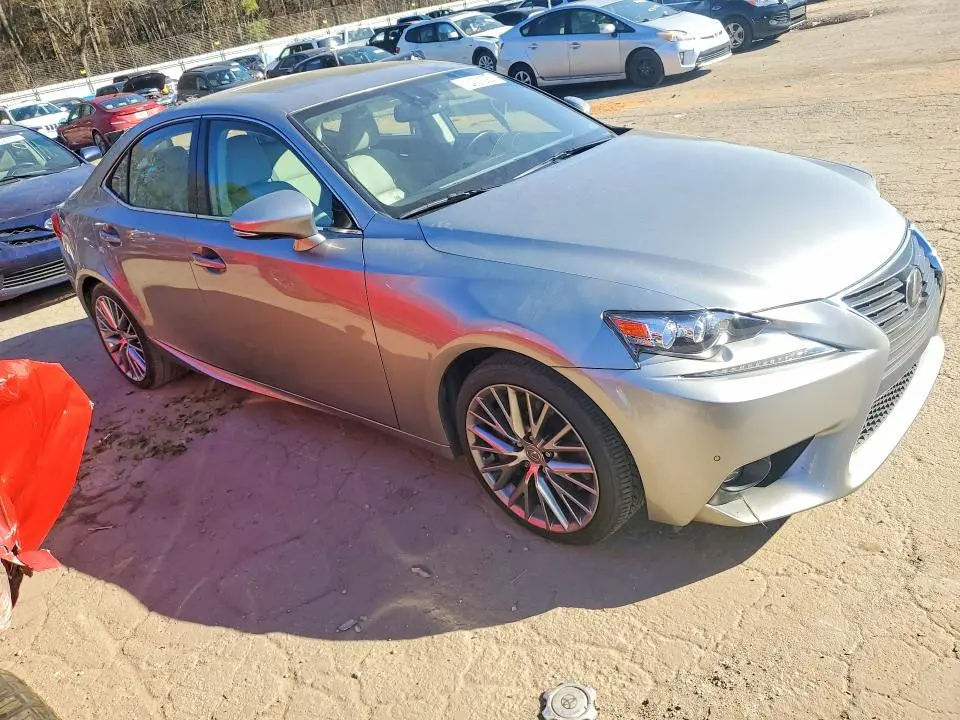 2016 LEXUS IS 200T  