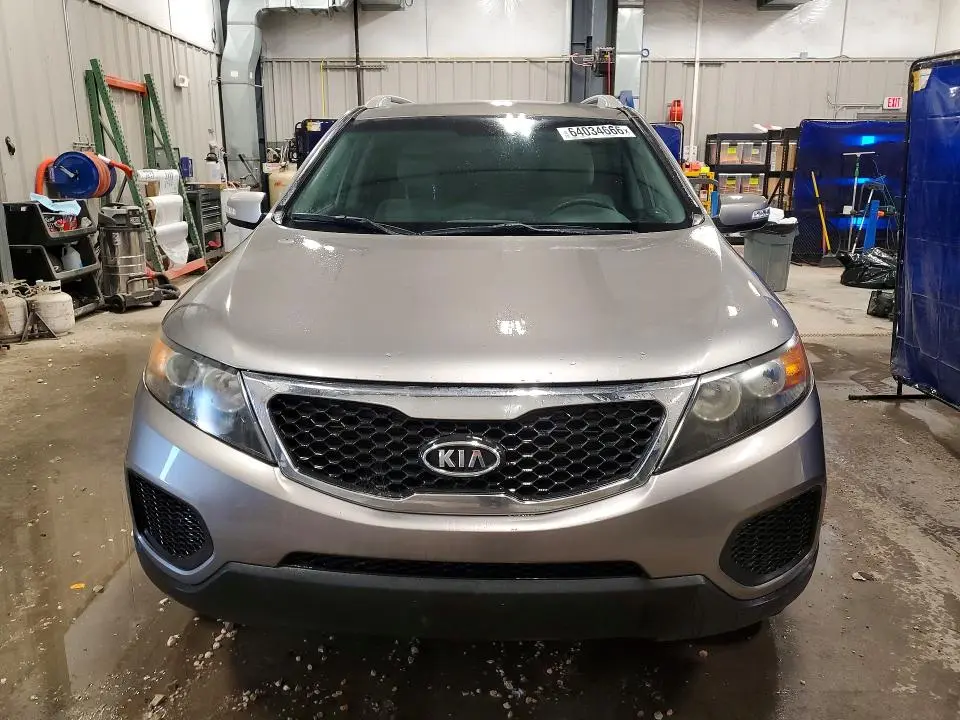 2011 KIA SORENTO LX  