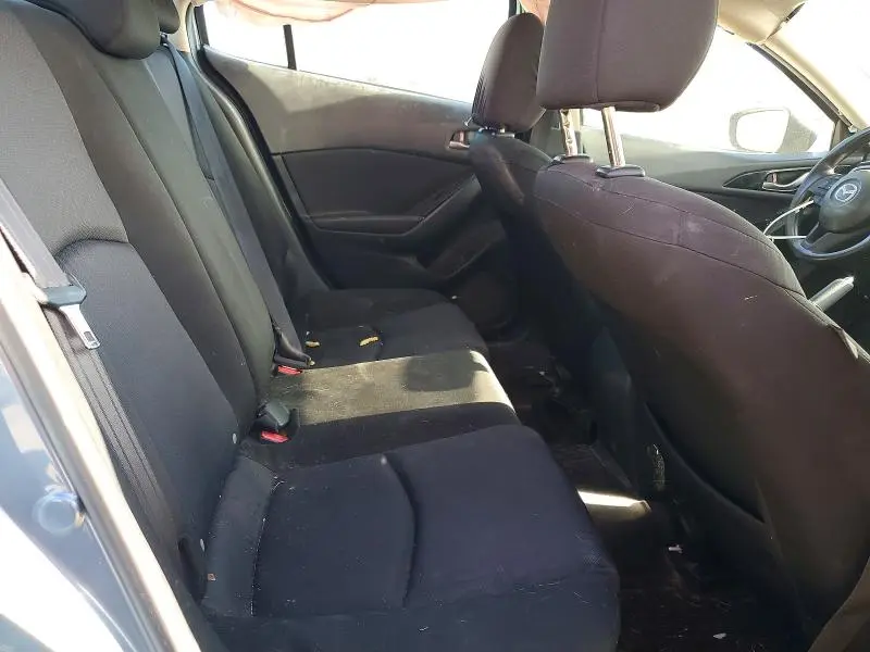 2015 MAZDA 3   