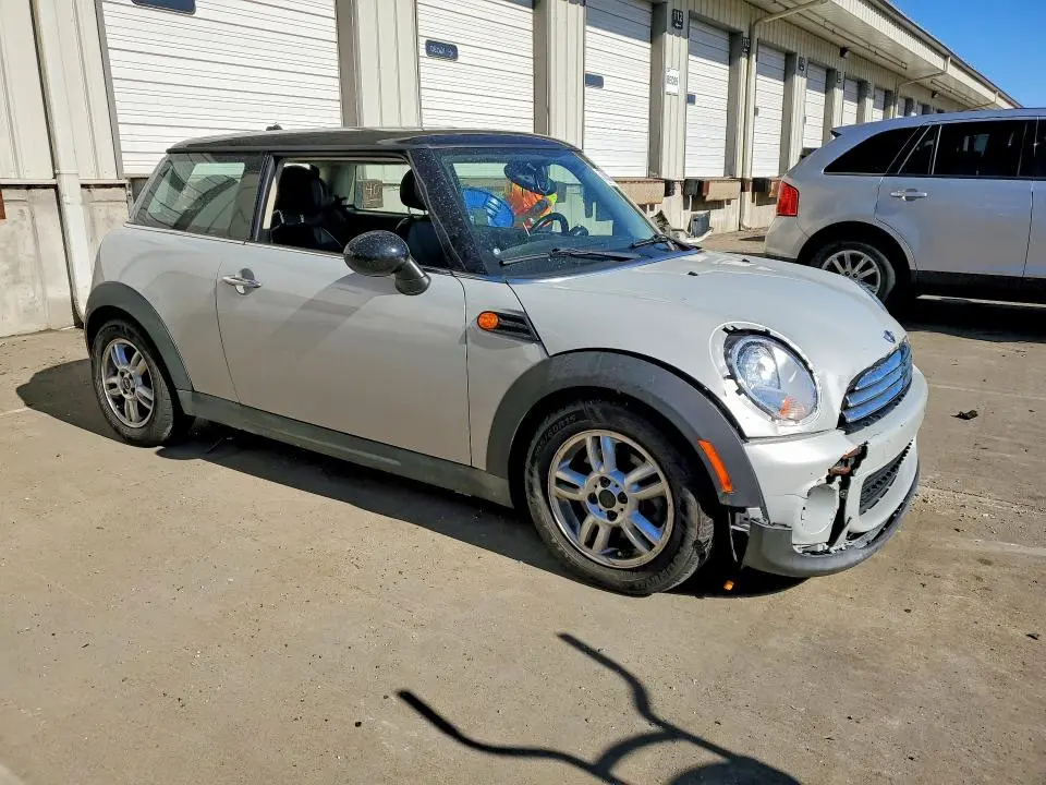 2012 MINI COOPER   