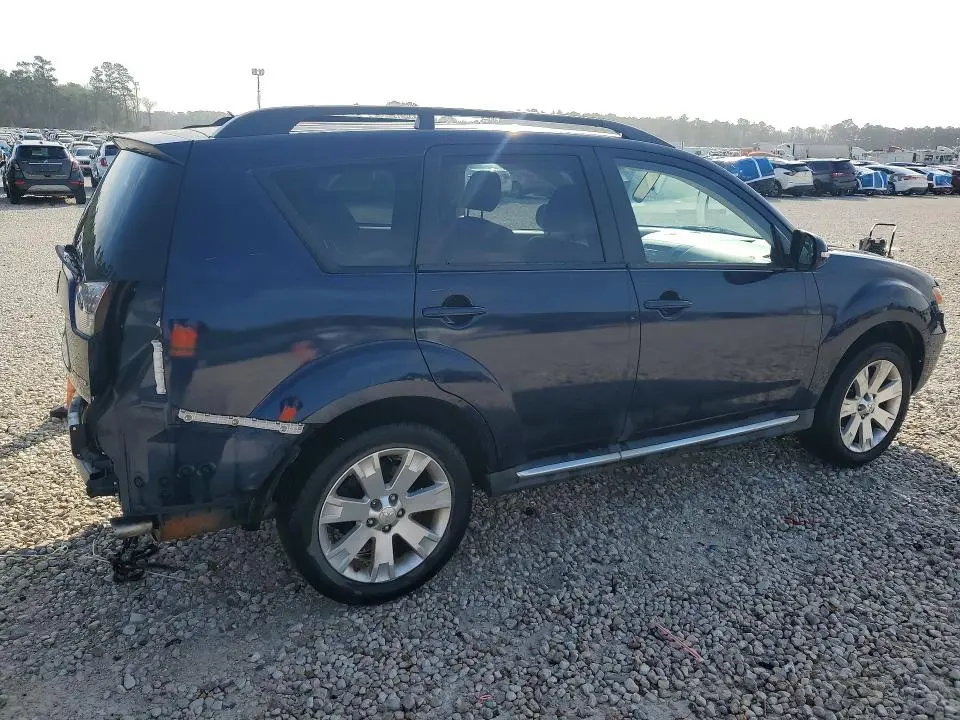 2010 MITSUBISHI OUTLANDER SE  