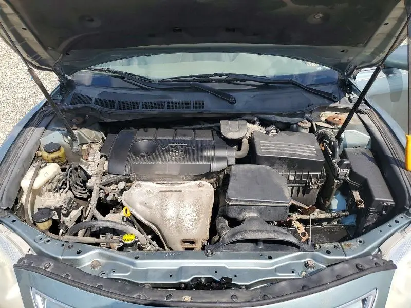 2010 TOYOTA CAMRY XLE  