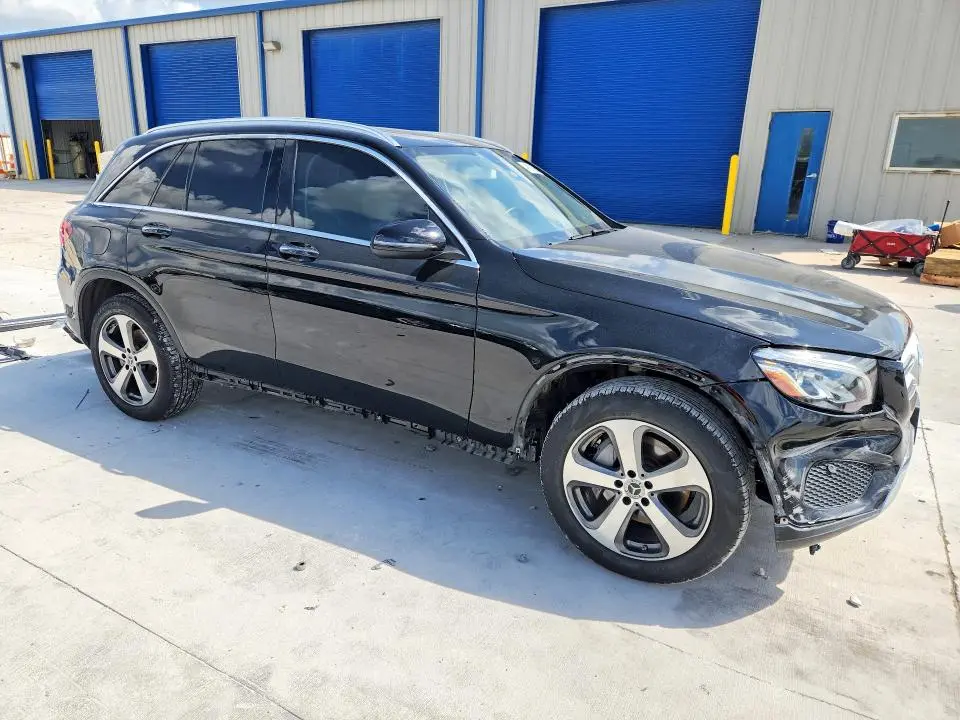 2019 MERCEDES-BENZ GLC 300  
