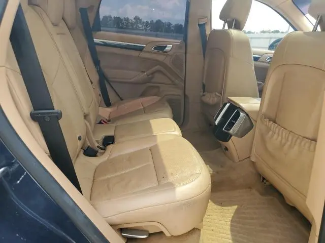 2014 PORSCHE CAYENNE   
