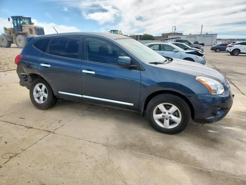 2013 NISSAN ROGUE S  