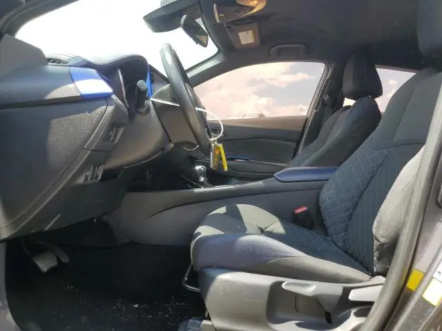 2021 TOYOTA C-HR XLE  