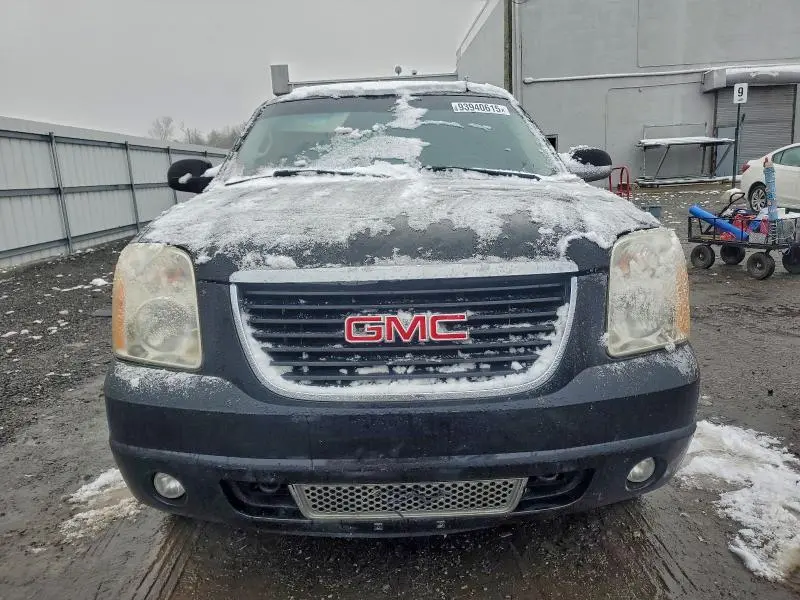 2012 CADILLAC ESCALADE LUXURY  