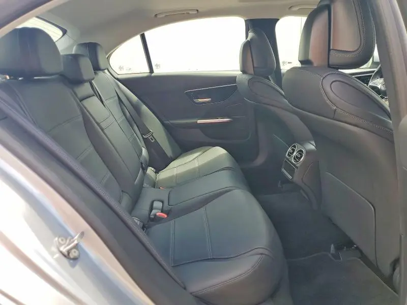 2023 MERCEDES-BENZ C 300  