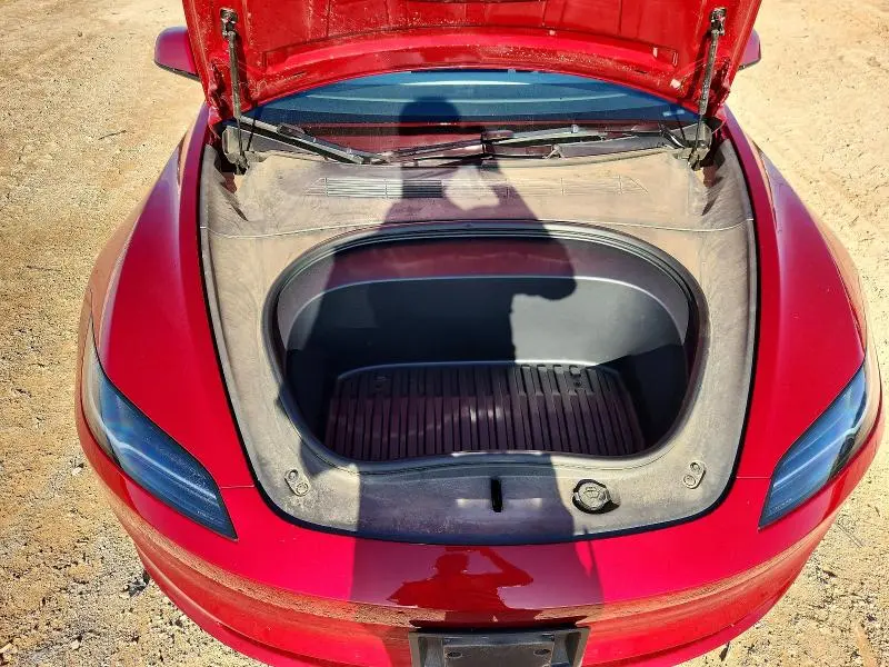 2025 TESLA MODEL 3   