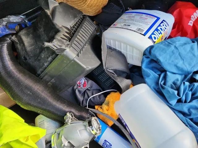 2017 KIA CADENZA PREMIUM  