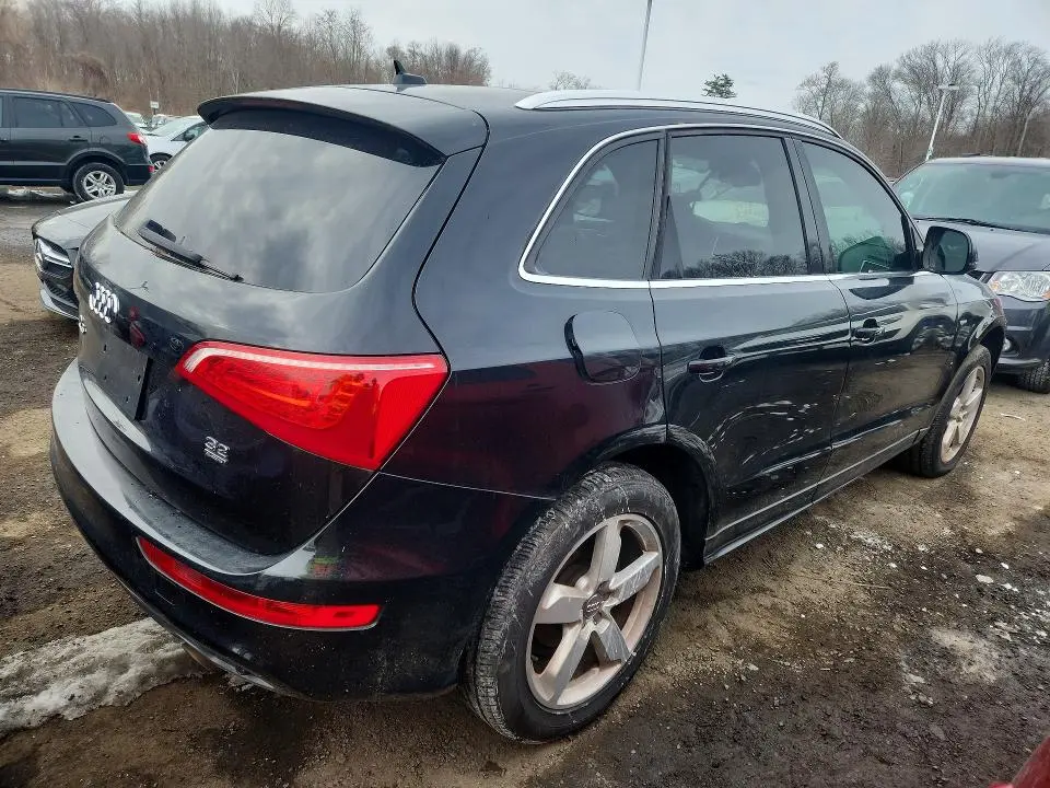 2011 AUDI Q5 PREMIUM PLUS  