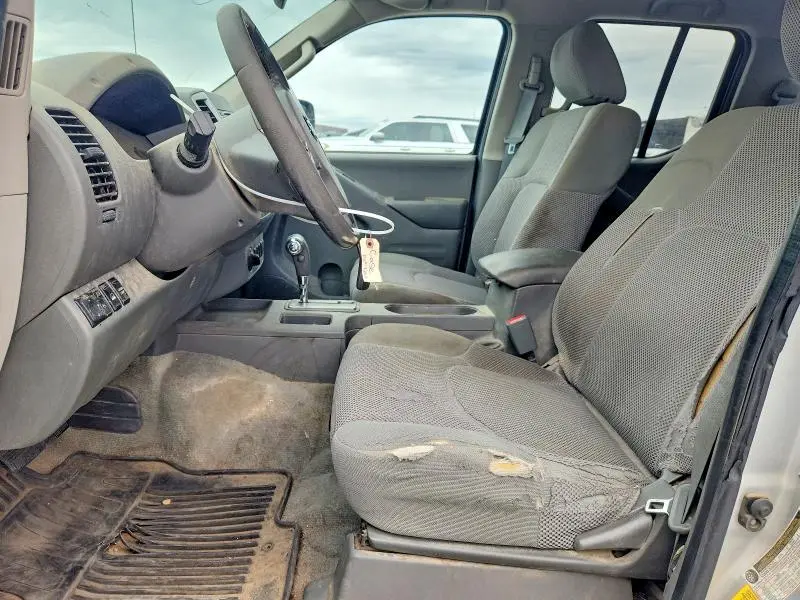 2017 NISSAN FRONTIER SV  