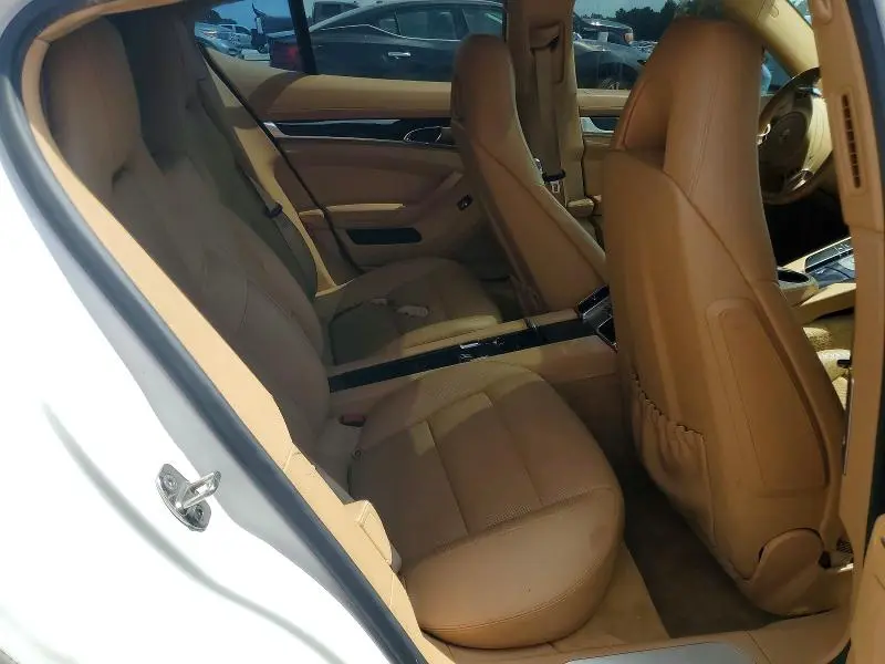 2014 PORSCHE PANAMERA 2  