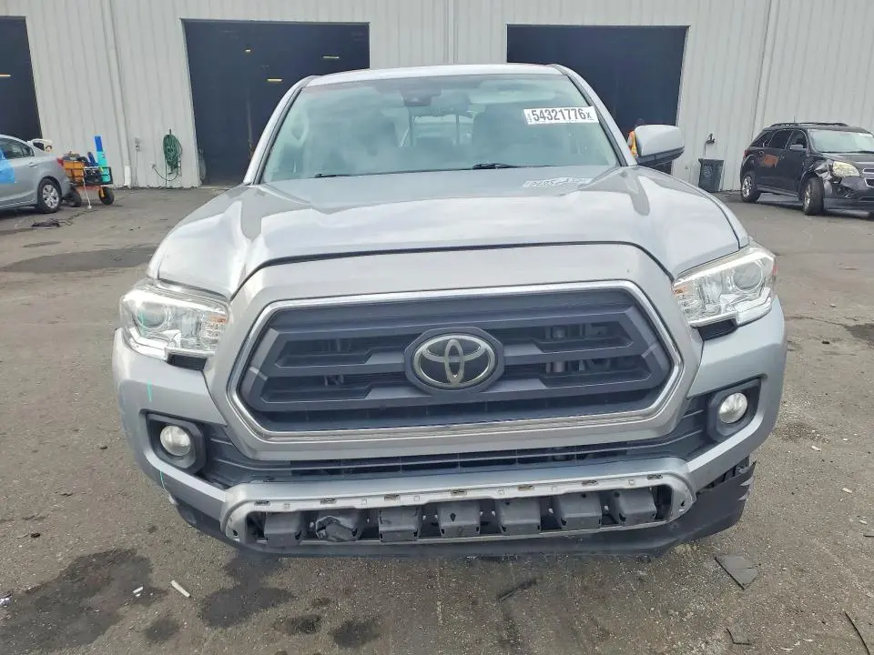 2021 TOYOTA TACOMA SR5 V6  