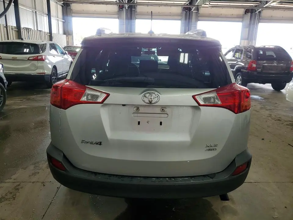 2015 TOYOTA RAV4 XLE  