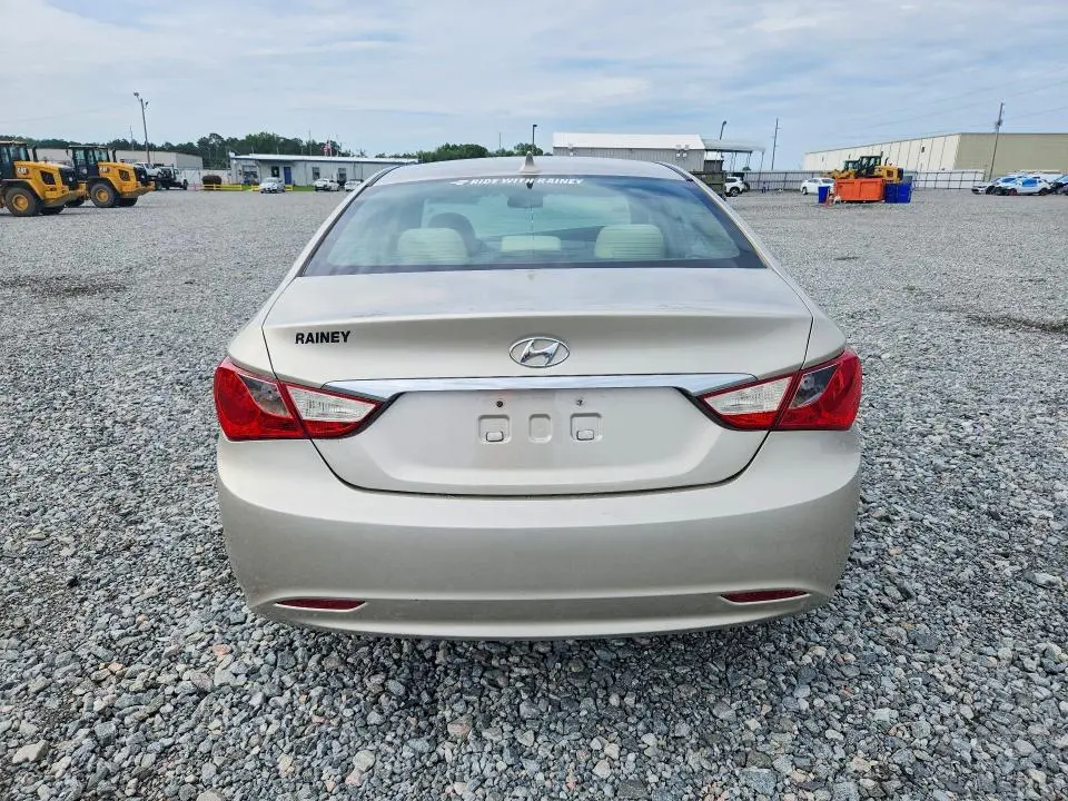 2011 HYUNDAI SONATA   