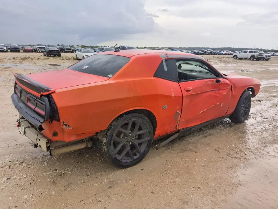 2020 DODGE CHALLENGER SXT  