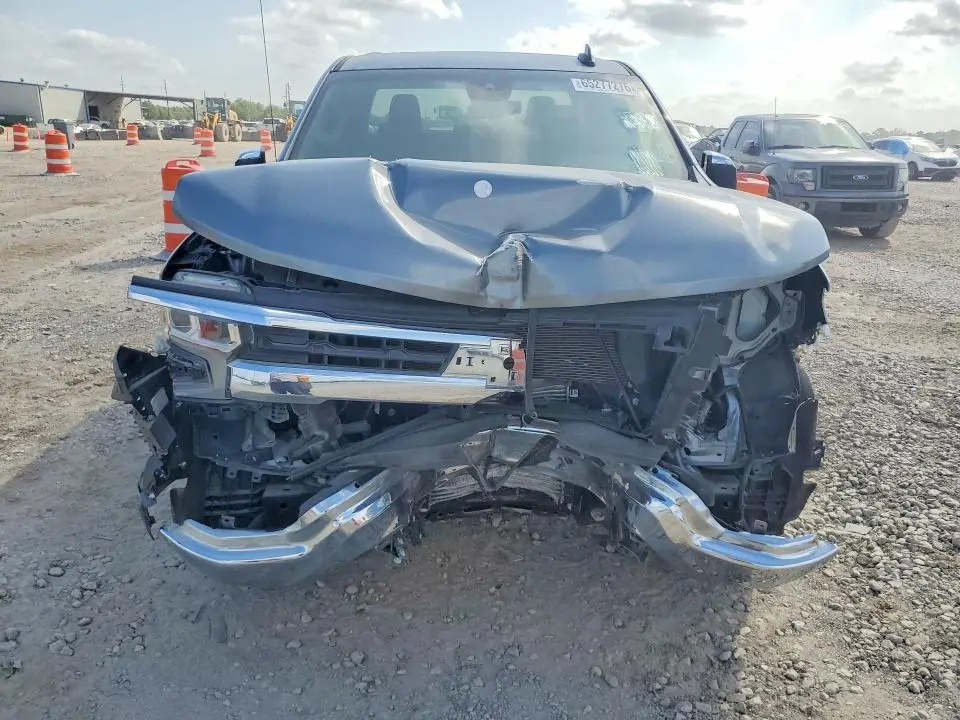 2023 CHEVROLET SILVERADO C1500 LT  
