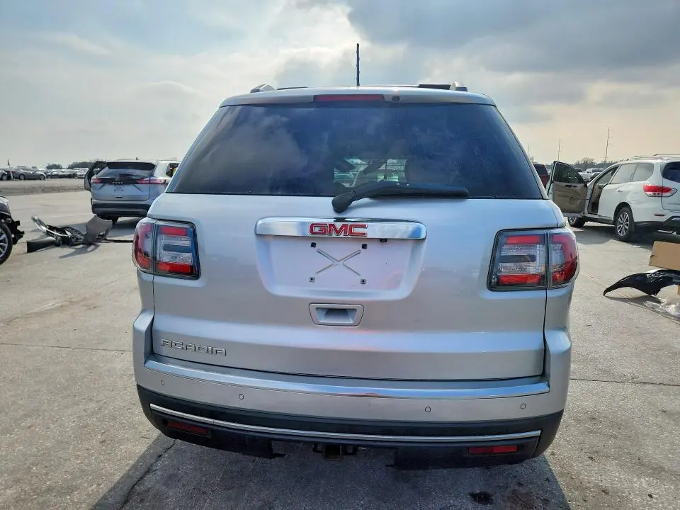 2015 GMC ACADIA SLE  
