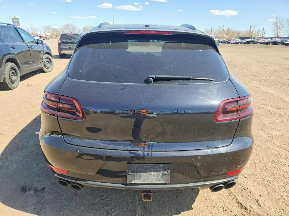 2018 PORSCHE MACAN GTS  