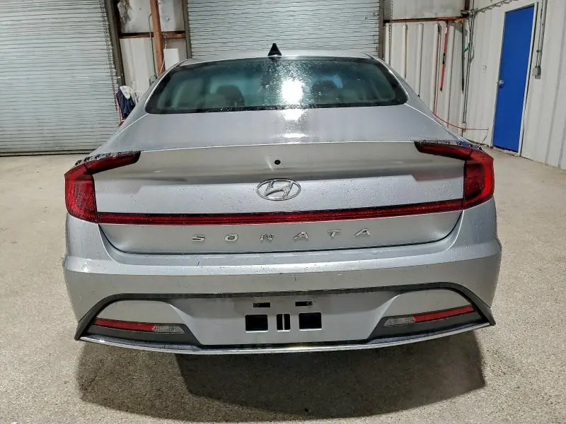 2020 HYUNDAI SONATA SE  