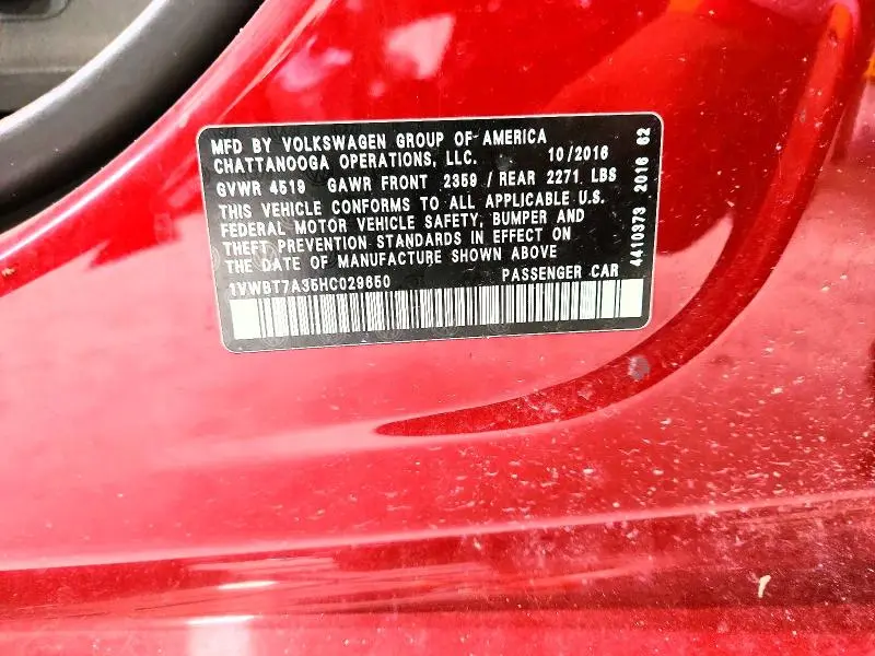2017 VOLKSWAGEN PASSAT SE  