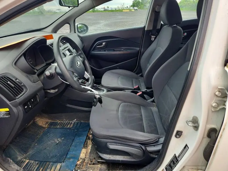 2014 KIA RIO LX  