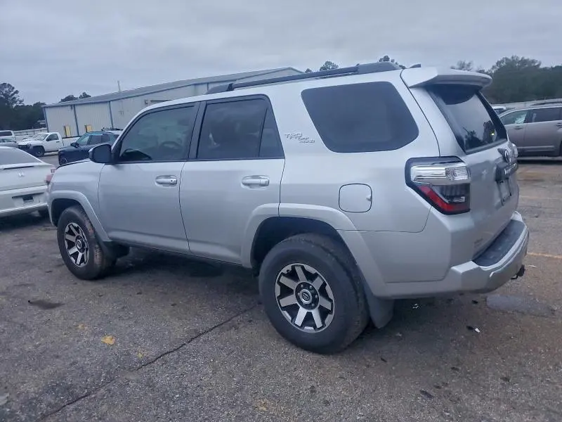 2021 TOYOTA 4RUNNER SR5/SR5 PREMIUM  
