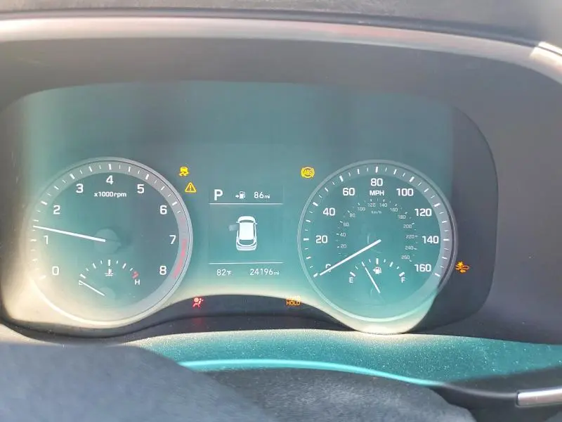 2021 HYUNDAI TUCSON SE  