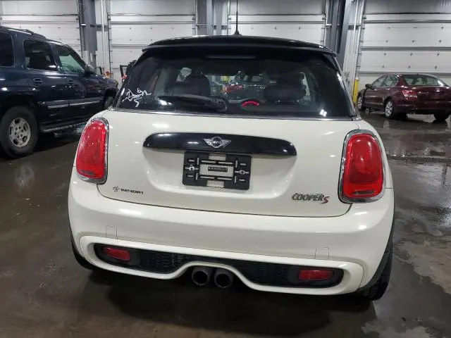 2016 MINI COOPER S  