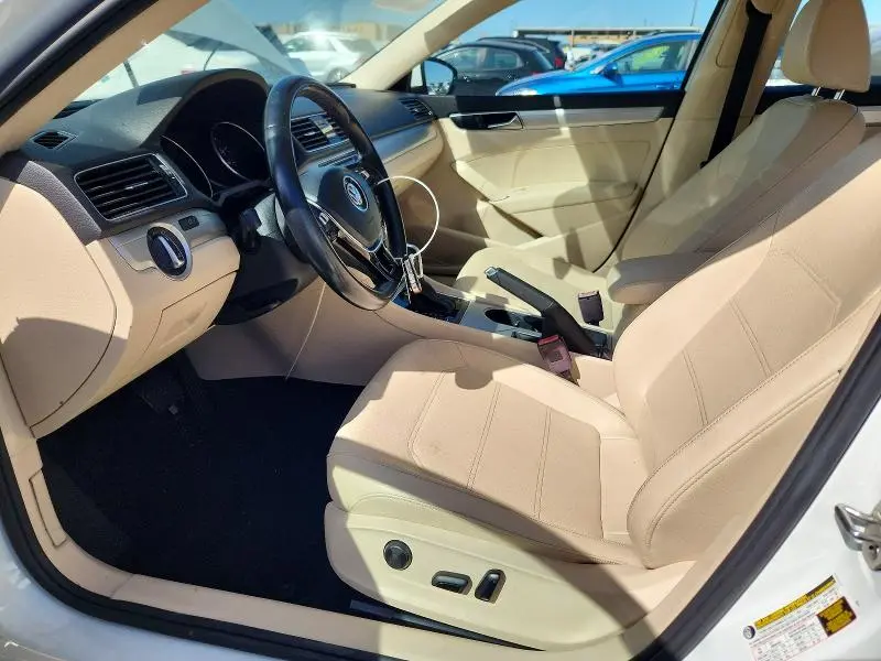 2019 VOLKSWAGEN PASSAT WOLFSBURG  